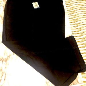 Terra & Sky Plus black denim Capri 2X NEW